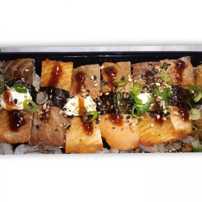 Sushi de salmão skin