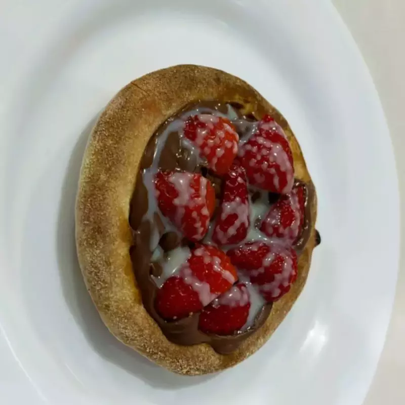 CHOCOLATE COM MORANGO