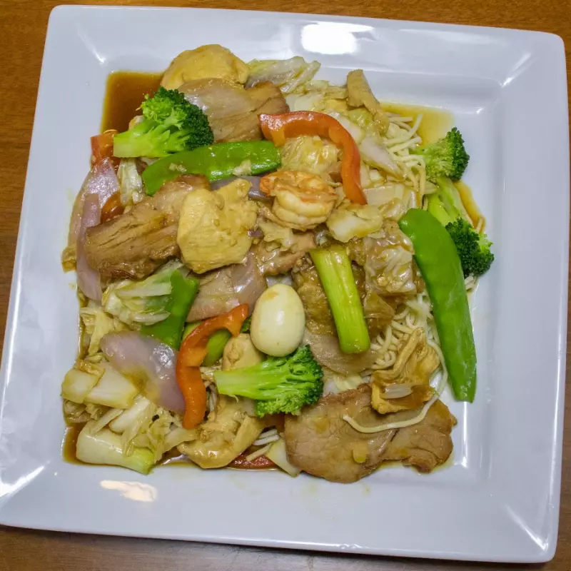 M-10 Tallarin Taypa Especial