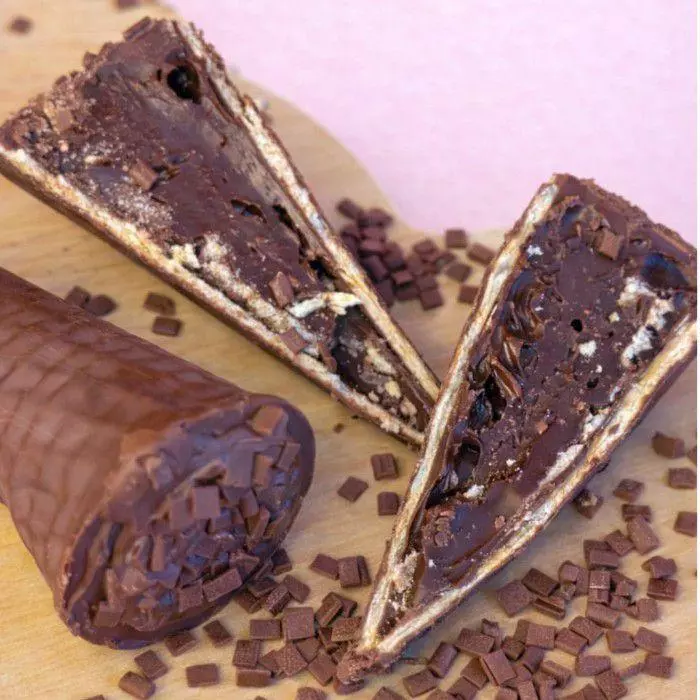 Cone Recheado de Brigadeiro Gourmert