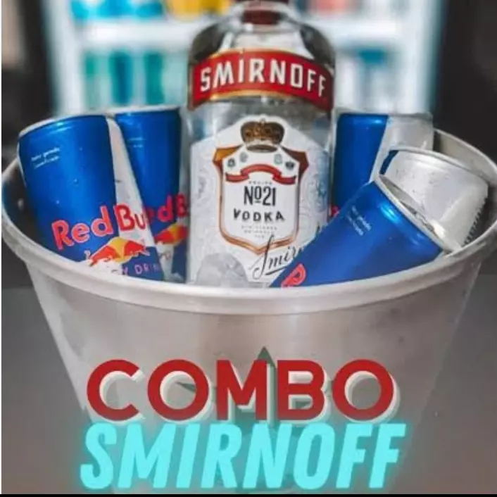 COMBO VODKA SMIRNOFF