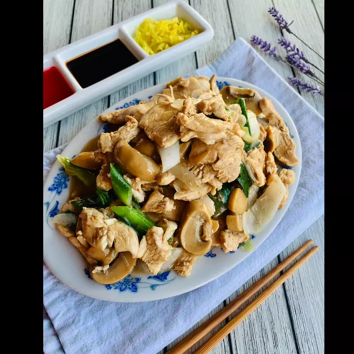 Pollo Champiñon