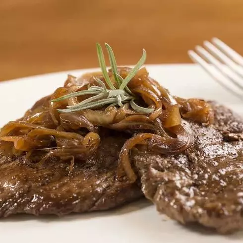 Carne Extra - Bife Acebolado