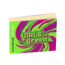 PITEIRA MEDIA GIRLS IN GREEN