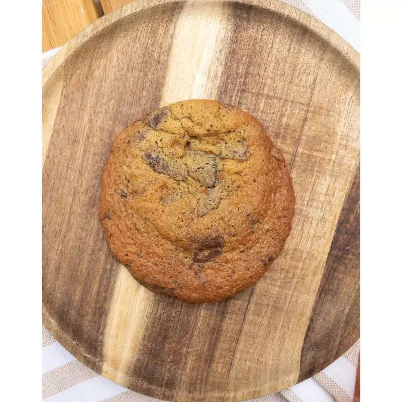 Cookie con chips negros