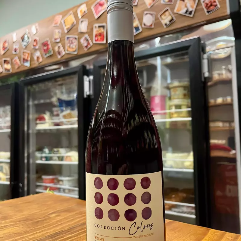 Colores Reserva Pinot Noir