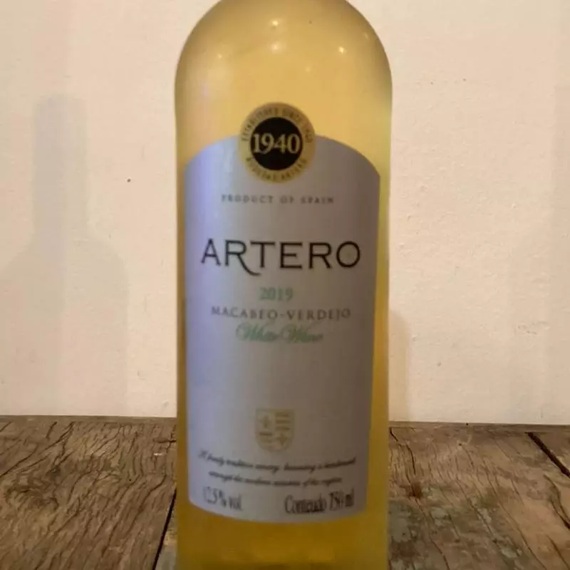 Artero Macabeo Sauvignon Blanc 750ml