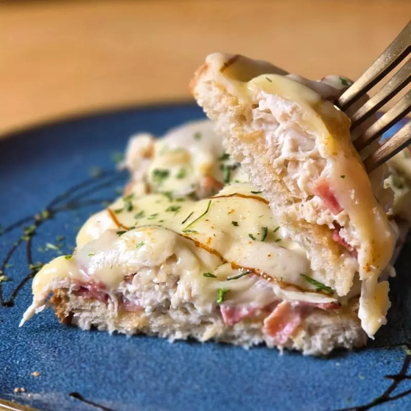 Creamy Chicken Toast with Aioli