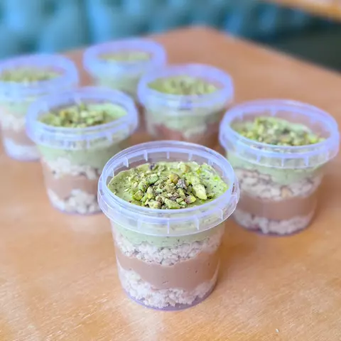 BOLO POTE PISTACHE E DOCE DE LEITE