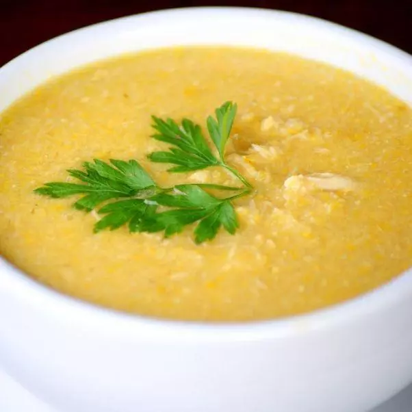 Caldo de aipim com frango