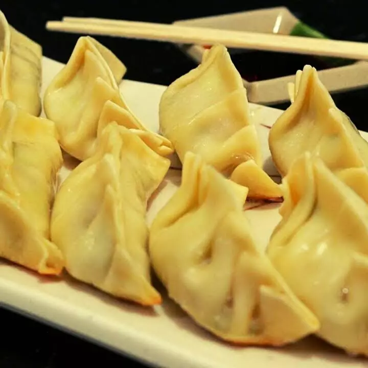 Guioza bovino (2 uni)