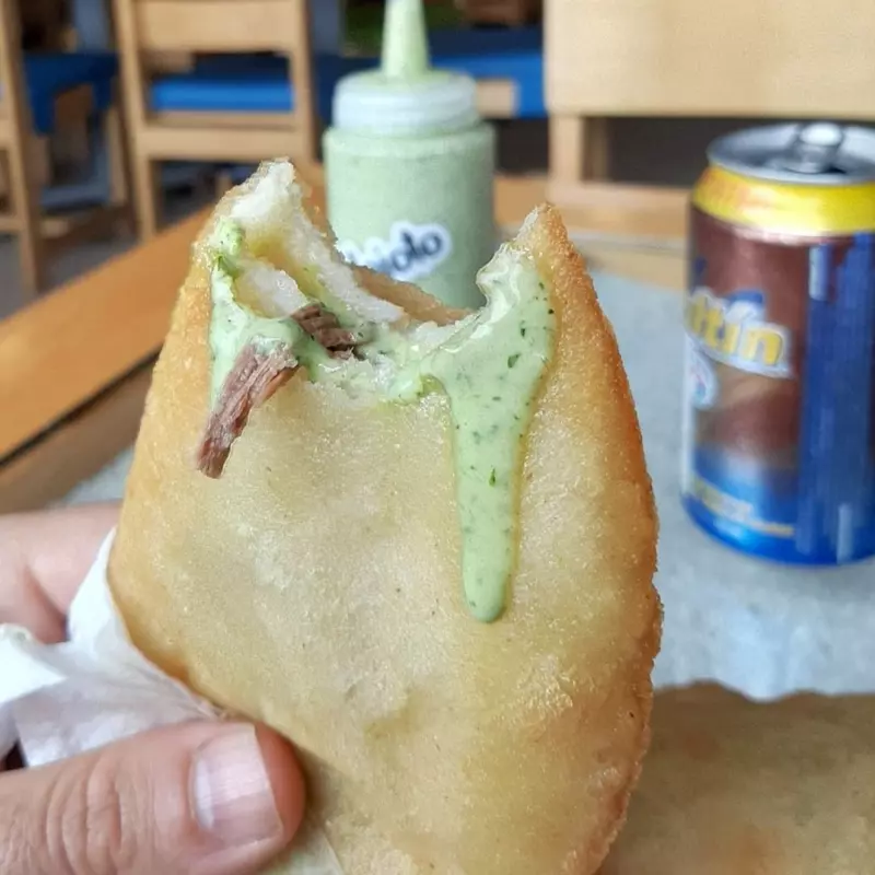 Empanada Carne mechada