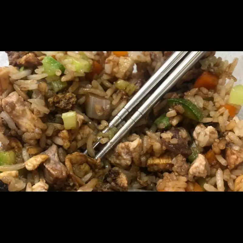 21. YAKIMESHI DE RES 400G.