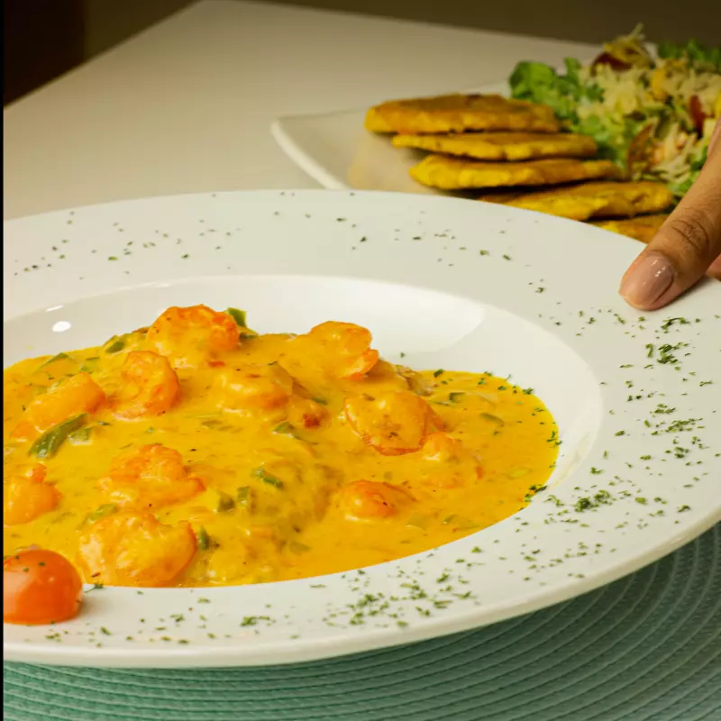Pez - Robalo en Salsa de Mariscos