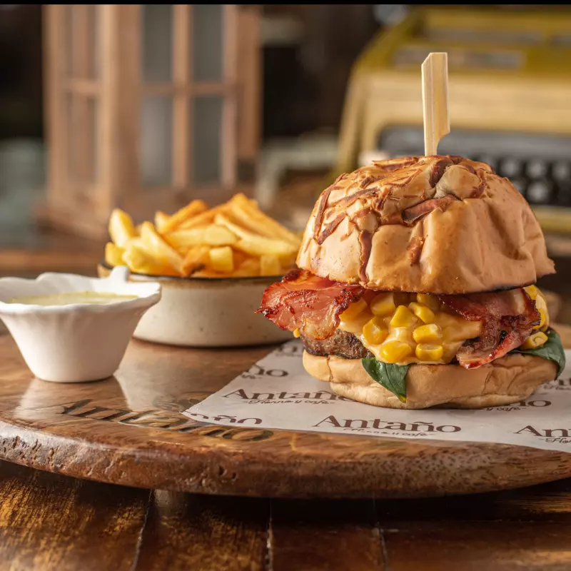 Hamburguesa Antaño