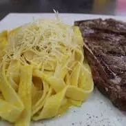 Fettuccine a lo alfredo + churrasco