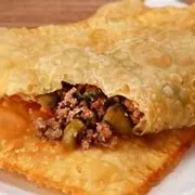 CARNE + AZEITONA