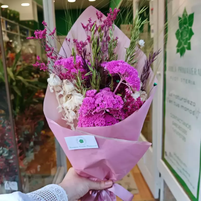 Ramo de flores preservadas – Rosado