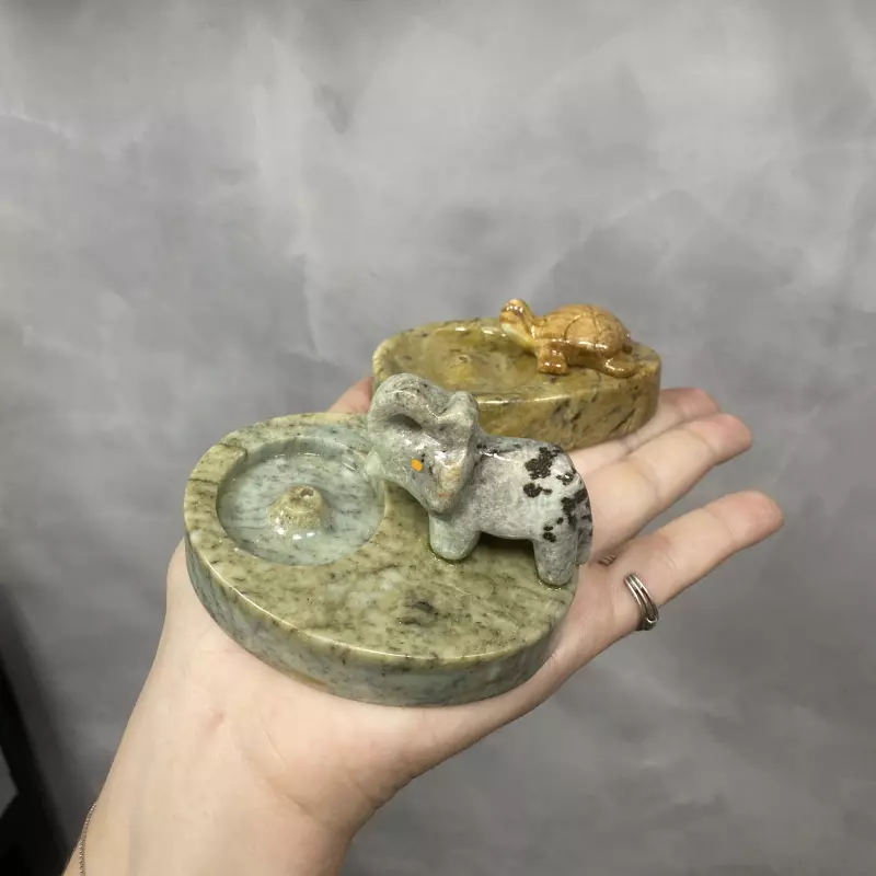 Incensários em pedra sabao