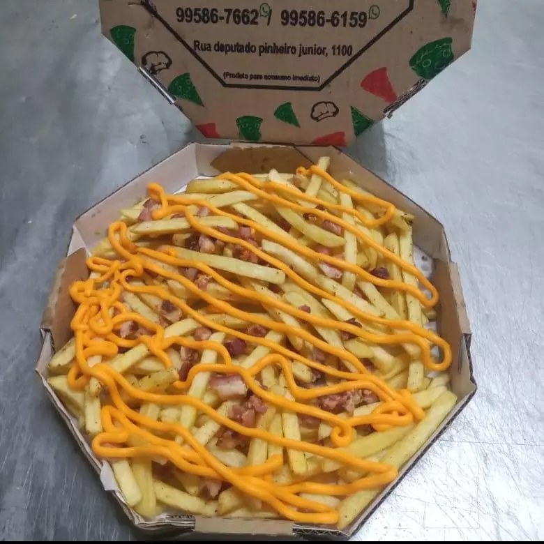 porcão de batata ,com bacon,queijo e cheddar