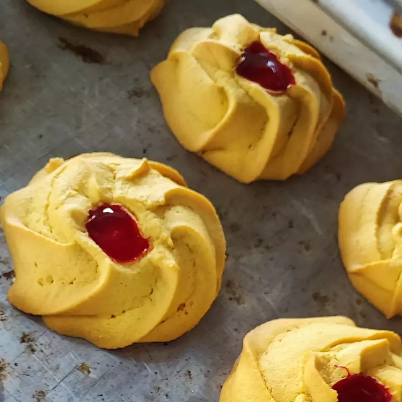 Galleta rizada punto rojo